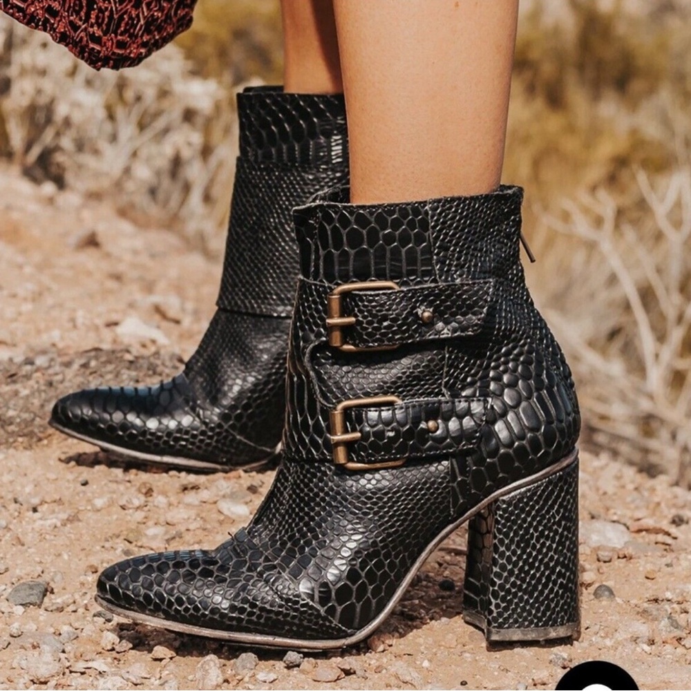 Freebird by Steven- Joey Black Snakeskin Heeled Boots Size 9